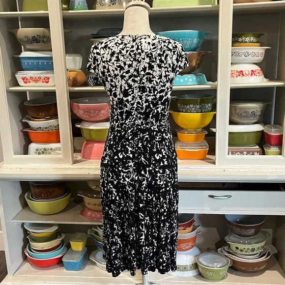 Tory Burch Sophia Print A-Line Dress (as seen on Kate Middleton) - Size Medium - Picture 9 of 16